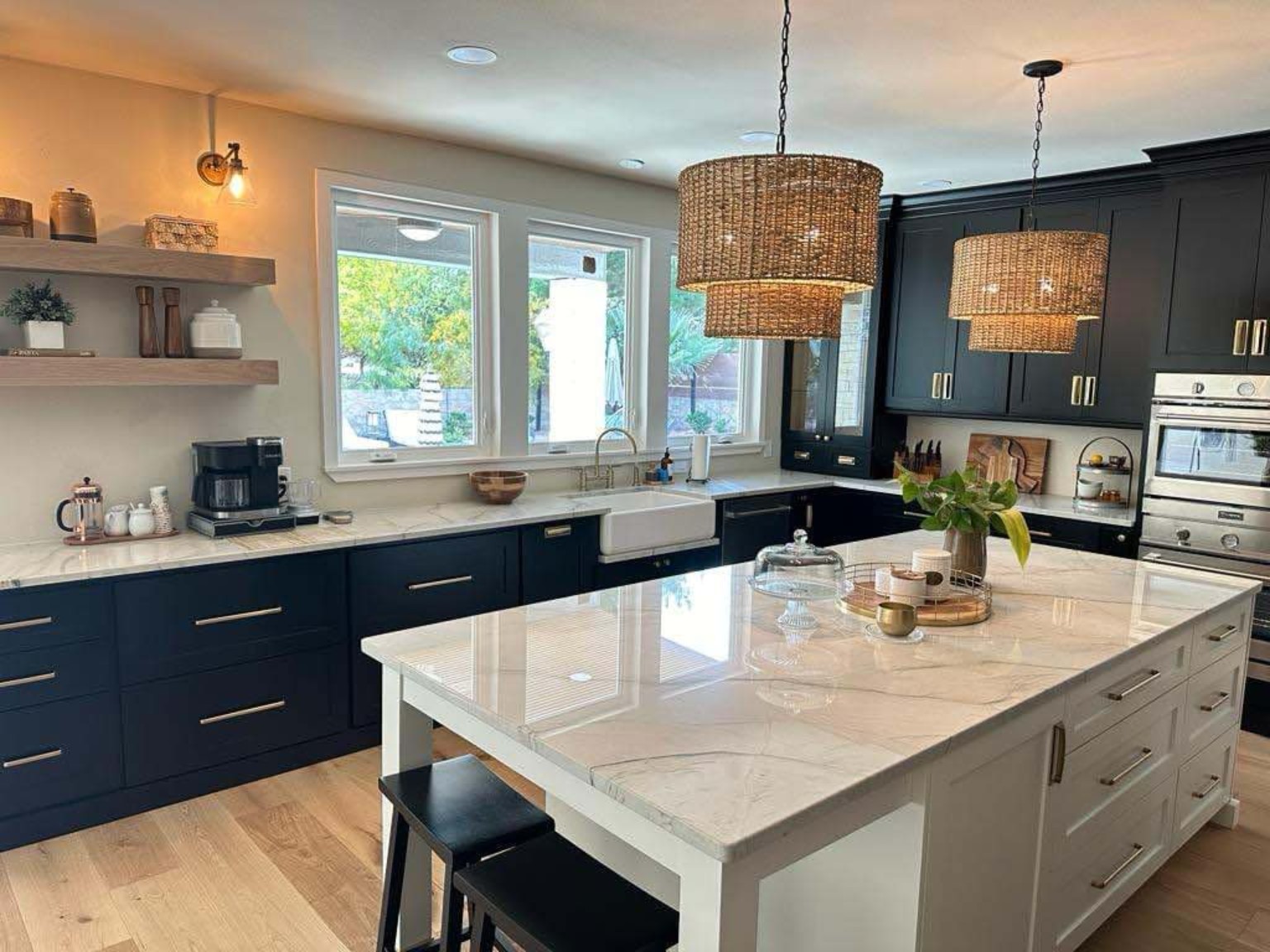 Navy & Marble Chef Kitchen